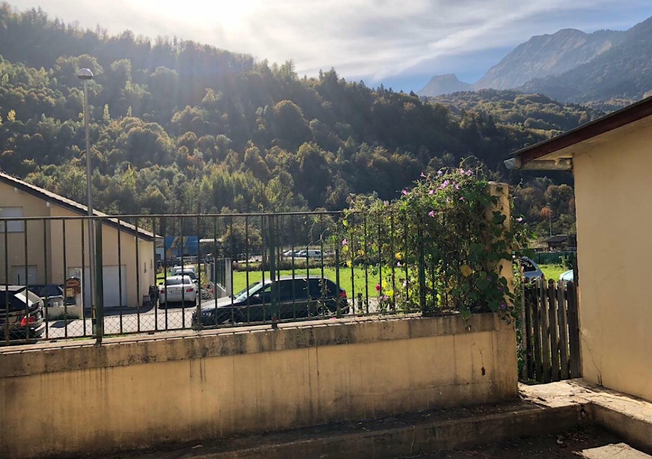 Appartement Tout Confort Ужин Экстерьер фото